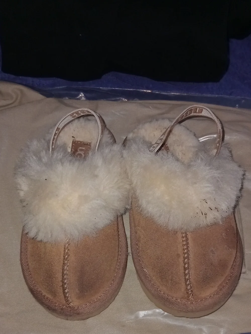 UGG Kids Chestnut Shearling-Trim Slip-On Slippers